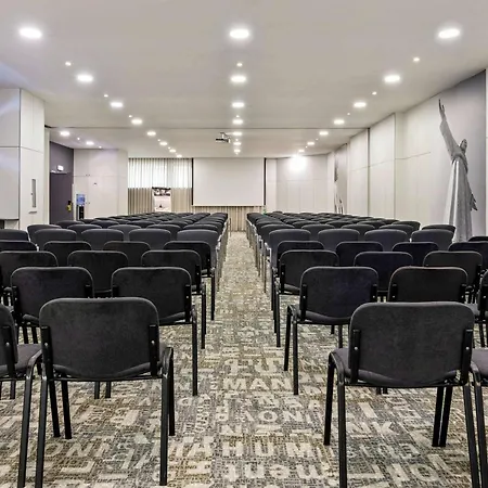 Отель Mercure