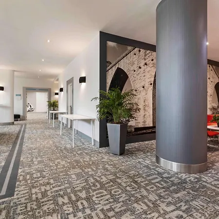 Отель Mercure 4*