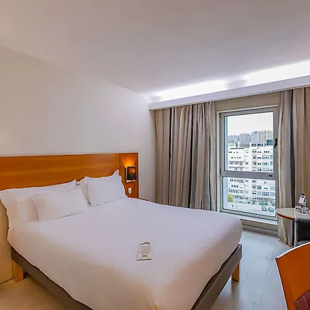 Mercure מלון