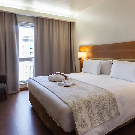 Отель Mercure Лиссабон