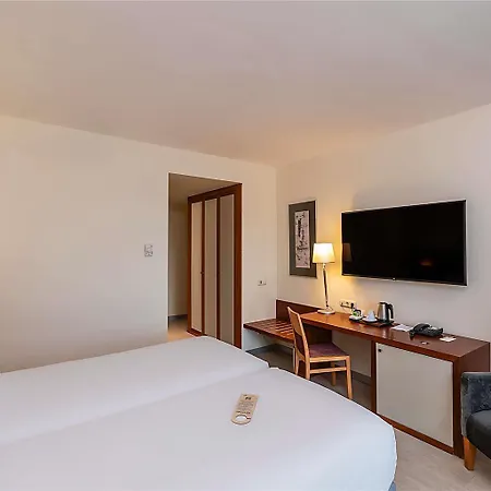 Отель Mercure