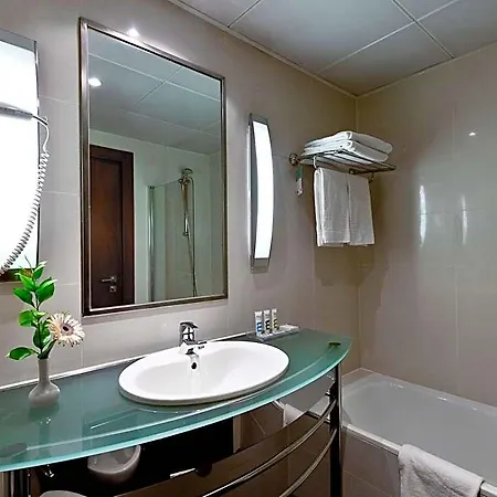 Отель Mercure Лиссабон