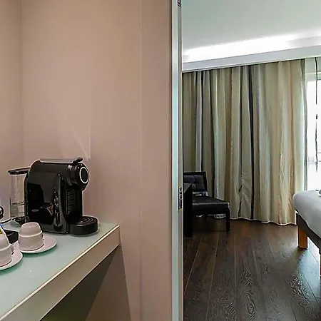 Отель Mercure Лиссабон
