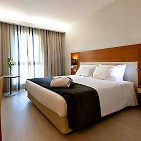 Готель Mercure Лісабон