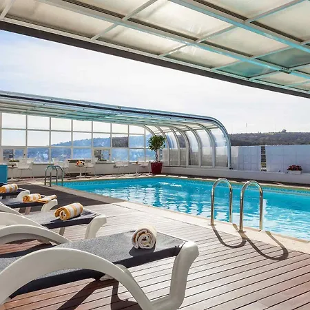Mercure Готель Лісабон