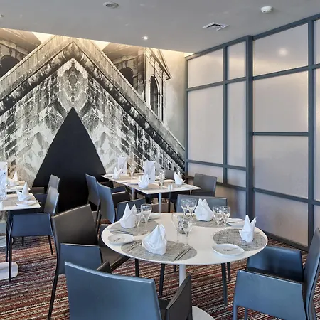 Mercure Готель Лісабон