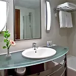 Mercure ליסבון